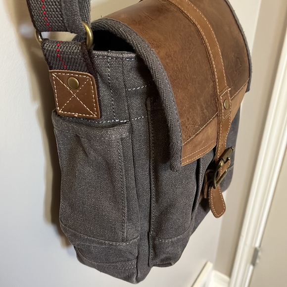 TSD Brand Crossbody Purse - Picture 3 of 11